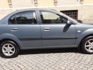 KIA Rio foto 1