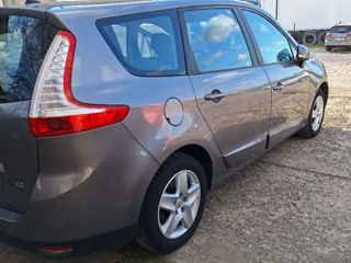 Renault Grand Scenic foto 4