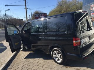 Volkswagen T5 foto 4