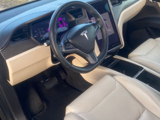 Tesla Model X foto 5