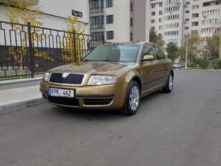 Skoda Superb foto 3