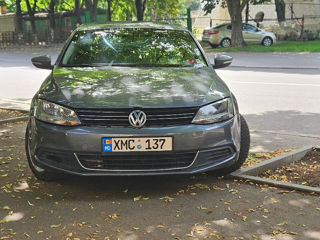 Volkswagen Jetta foto 2