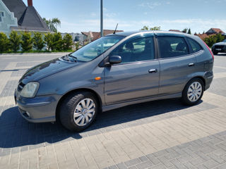 Nissan Almera Tino, 2004 г.