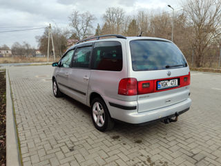 Volkswagen Sharan foto 3