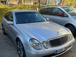 Mercedes E-Class foto 4