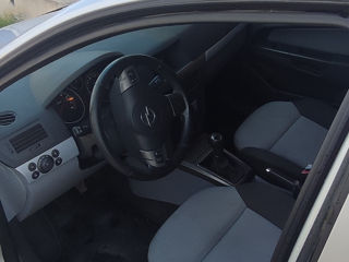 Opel Astra foto 8