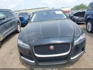 Jaguar XF foto 2