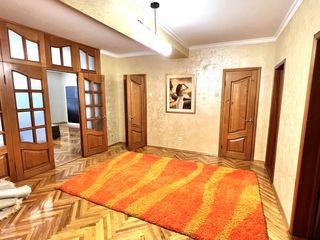 Apartament cu 3 camere, 113 m², Buiucani, Chișinău foto 10