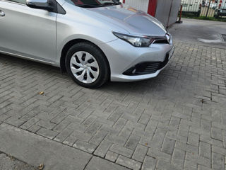 Toyota Auris foto 9