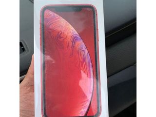 Apple iPhone XR 64Gb (Red) - 399 €. Запечатанный. Garantie 1 an. Гарантия 1 год.