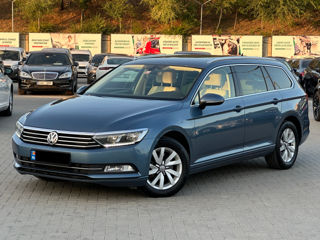 Volkswagen Passat foto 4