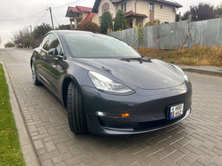 Tesla Model 3 foto 3