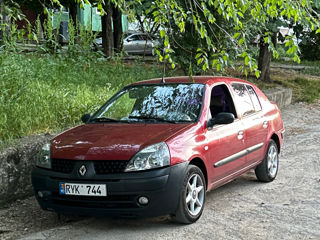 Renault Clio Symbol foto 3