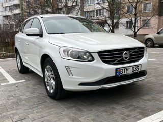 Volvo XC60 foto 3