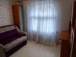 Apartament cu 2 camere, 50 m², Buiucani, Chișinău foto 2