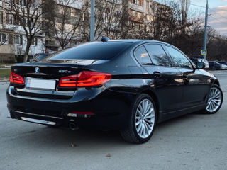 BMW 5 Series foto 3