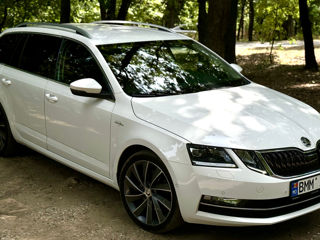 Skoda Octavia foto 3