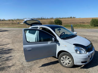 Toyota Yaris foto 4