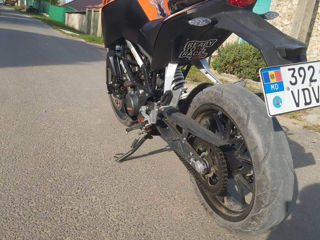 KTM Duke 125 foto 3