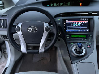 Toyota Prius foto 9