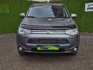 Mitsubishi Outlander foto 2