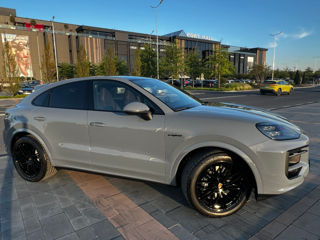 Porsche Cayenne Coupe foto 2