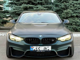 BMW M4 foto 5