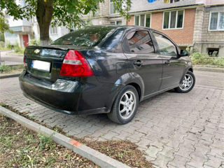 Chevrolet Aveo foto 3