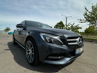 Mercedes C-Class foto 2