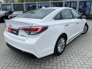 Hyundai Sonata foto 7