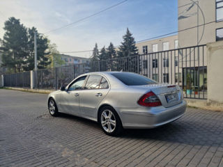 Mercedes E-Class foto 4