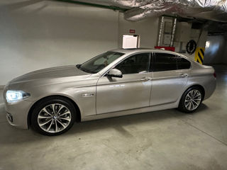 BMW 5 Series foto 2