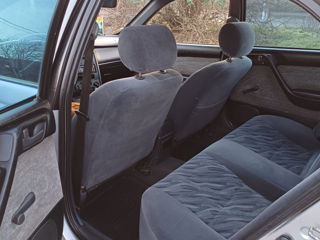 Toyota Carina foto 9