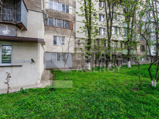 Apartament cu 4 camere, 106 m², Râșcani, Chișinău foto 3