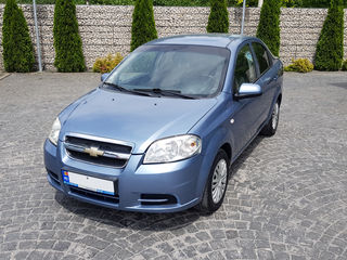 Chevrolet Aveo foto 2