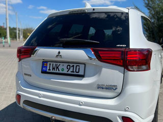 Mitsubishi Outlander foto 4