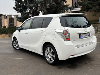 Toyota Verso foto 3