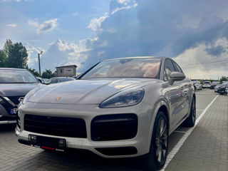 Porsche Cayenne Coupe foto 3