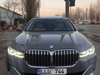 BMW 7 Series foto 11