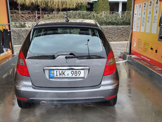 Mercedes A-Class foto 2