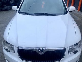 Skoda Superb foto 3