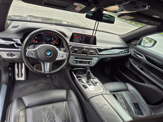 BMW 7 Series foto 10