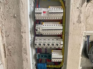 Servicii electrice-suna din timp si fati o programare —1 foto 6