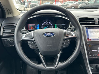 Ford Fusion foto 12