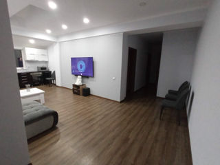 Apartament cu 3 camere, 100 m², Durlești, Chișinău foto 1