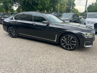 BMW 7 Series foto 2