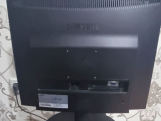 Samsung SyncMaster 19" foto 2