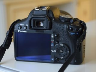 Canon 500D + obiectiv 18–135 mm ca nou foto 8