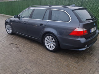 BMW 5 Series foto 3