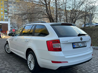 Skoda Octavia foto 3